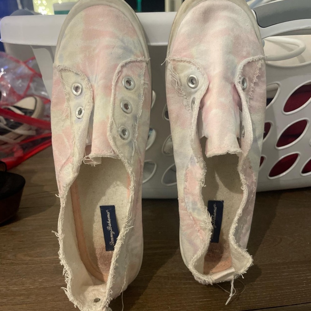 sneakers